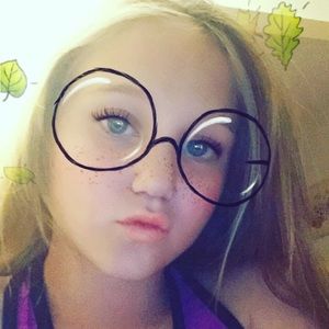 Meet your Posher, Riley